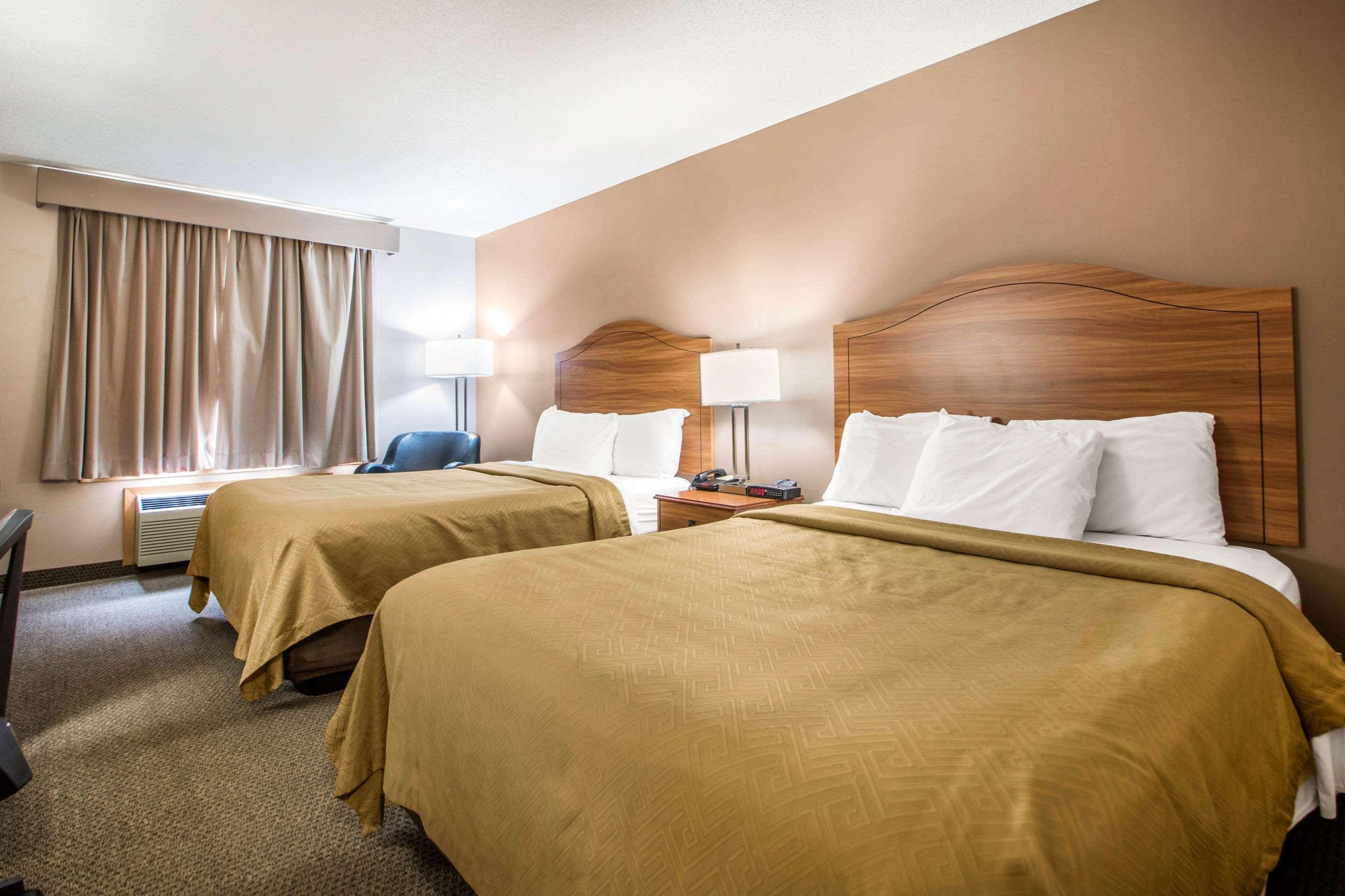 Hotel Clarion Pointe Tomah Esterno foto