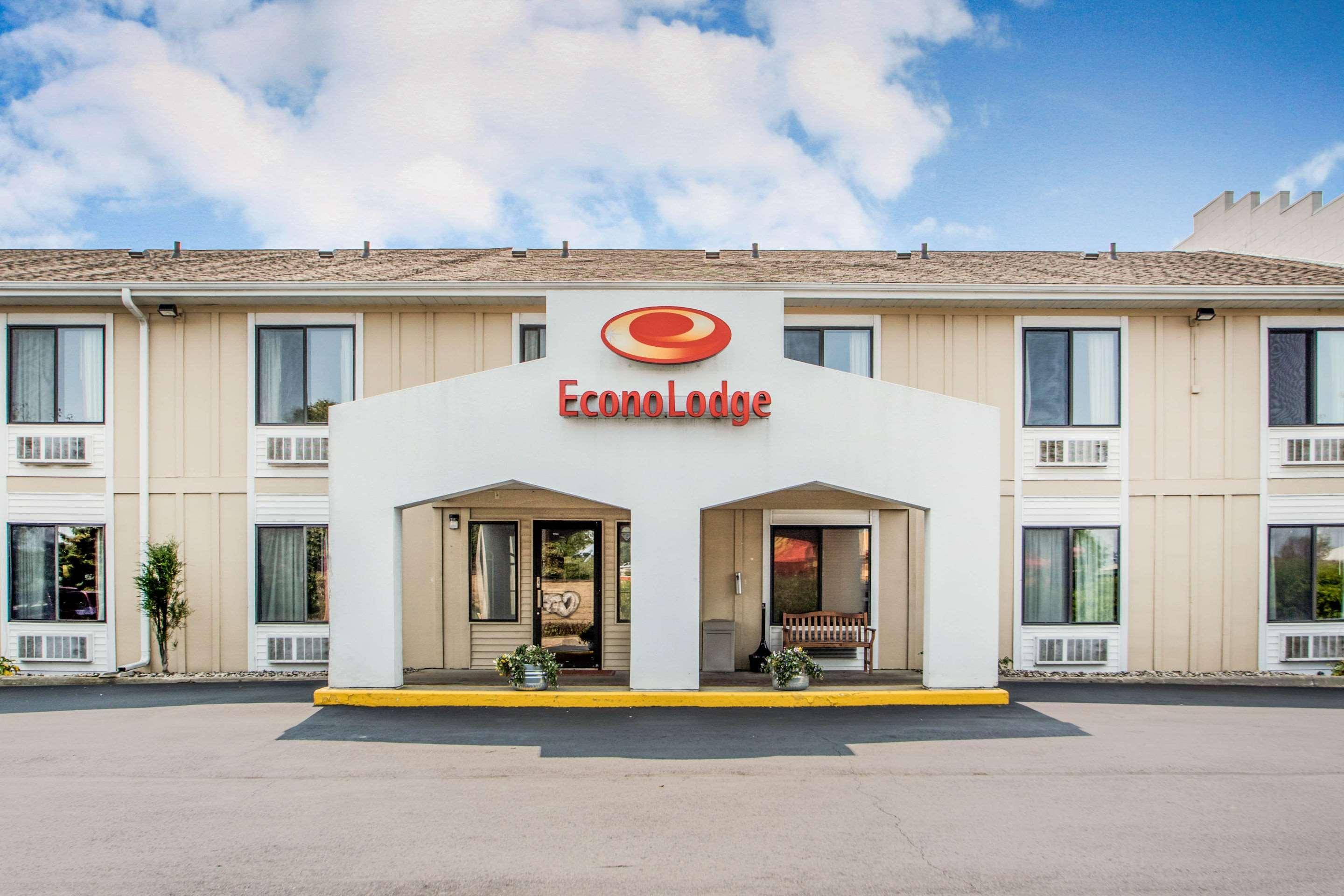 Hotel Clarion Pointe Tomah Esterno foto