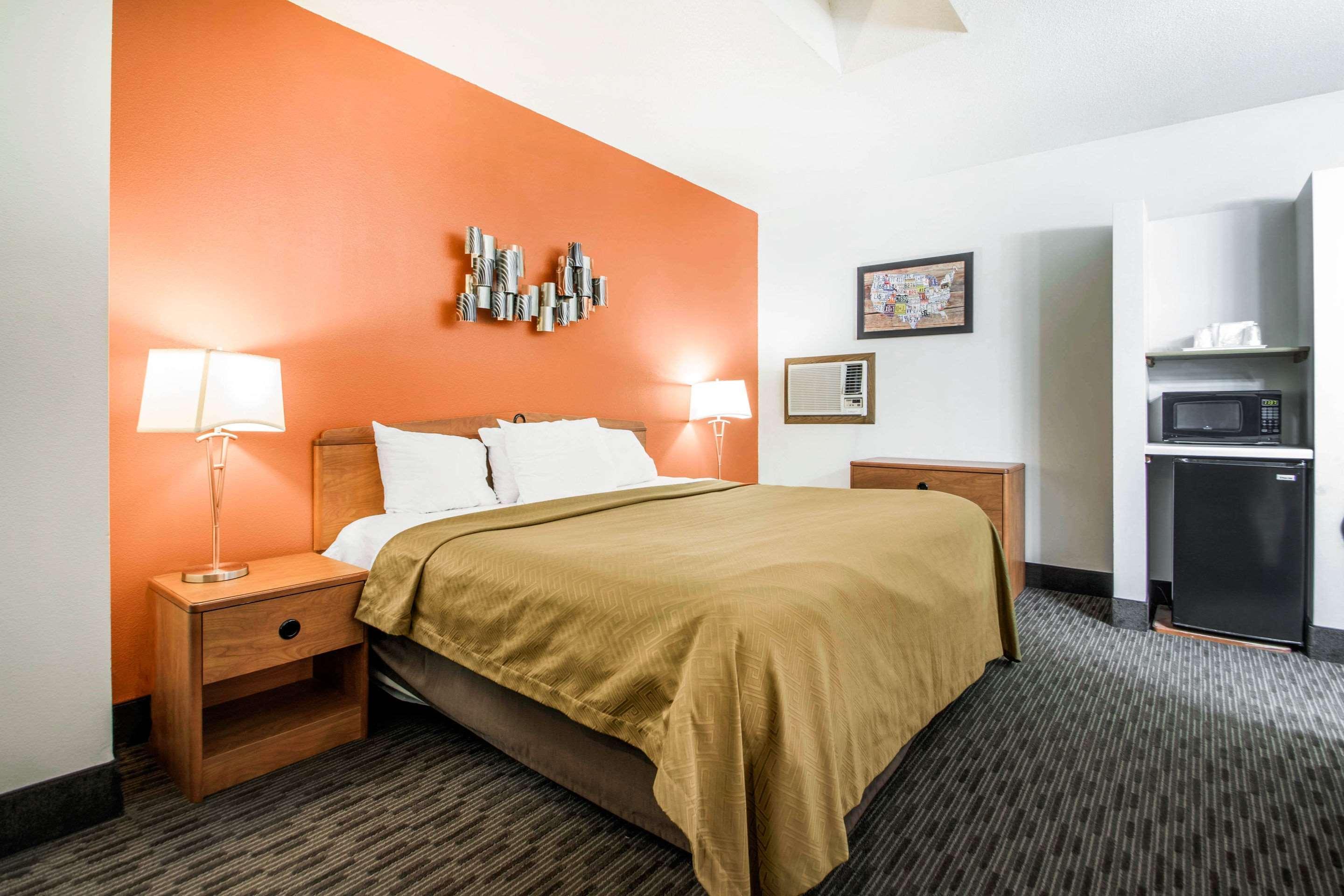 Hotel Clarion Pointe Tomah Esterno foto