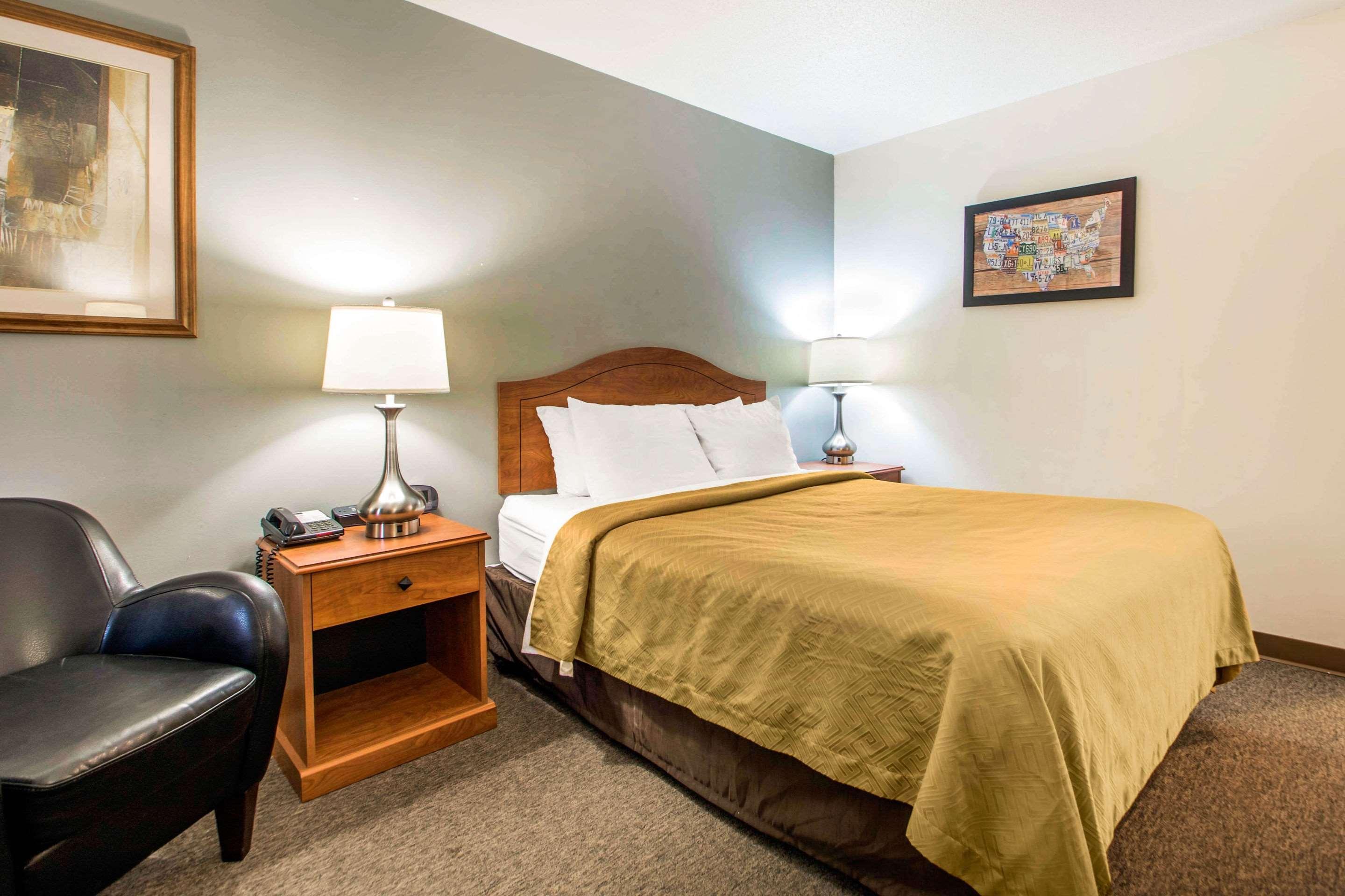 Hotel Clarion Pointe Tomah Esterno foto