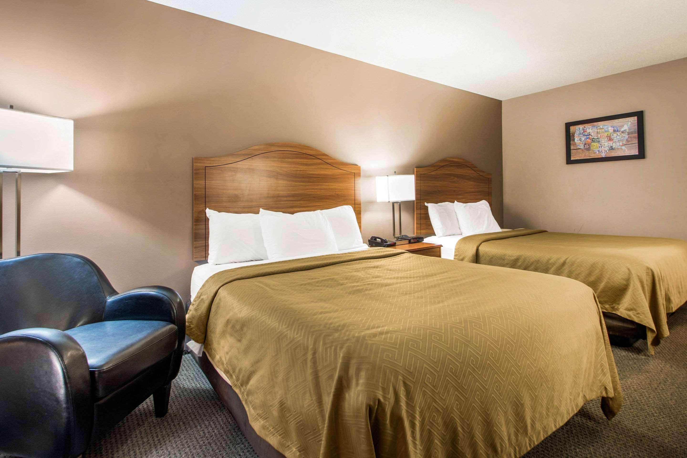 Hotel Clarion Pointe Tomah Esterno foto