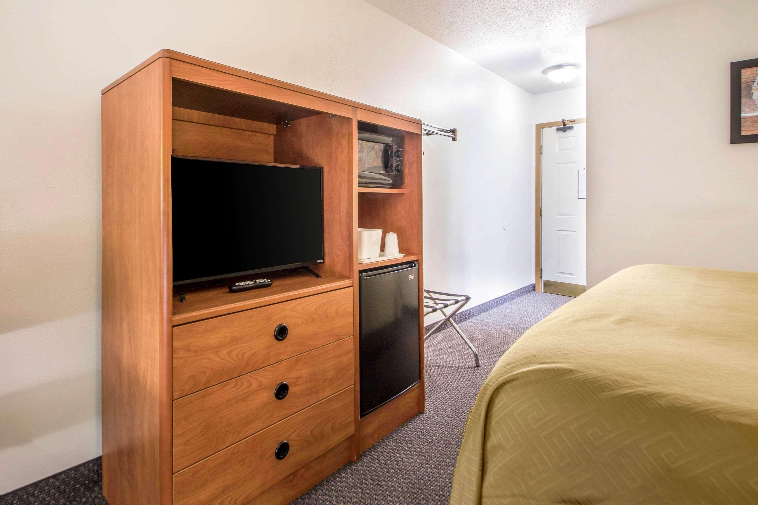 Hotel Clarion Pointe Tomah Esterno foto