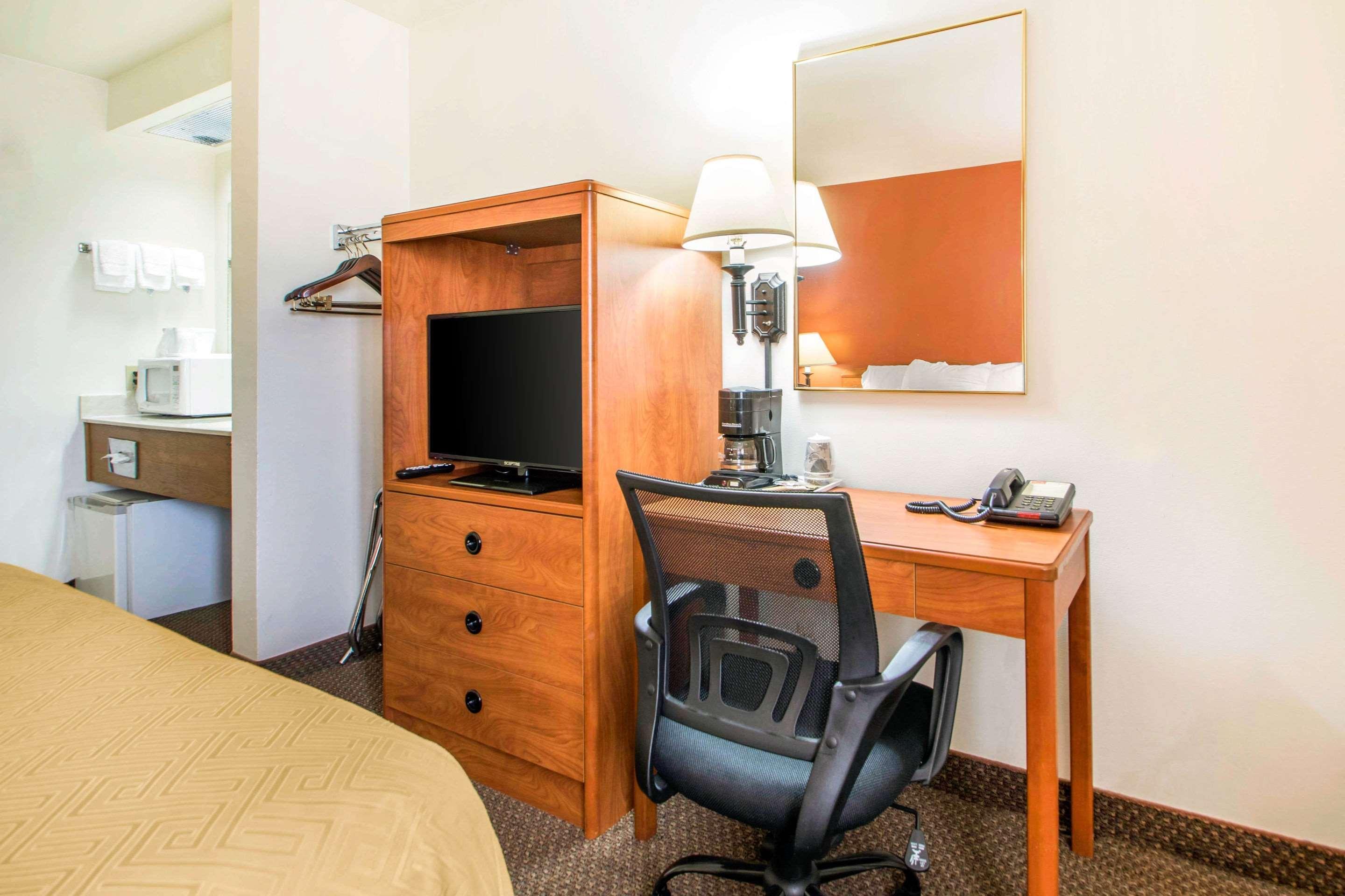 Hotel Clarion Pointe Tomah Esterno foto
