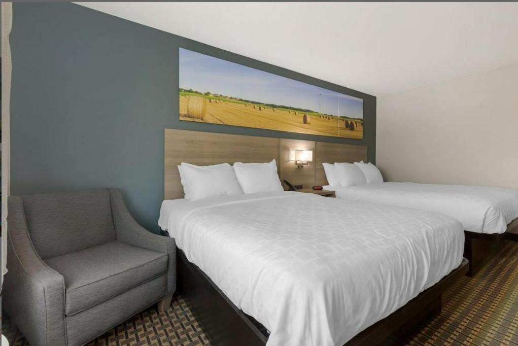 Hotel Clarion Pointe Tomah Esterno foto