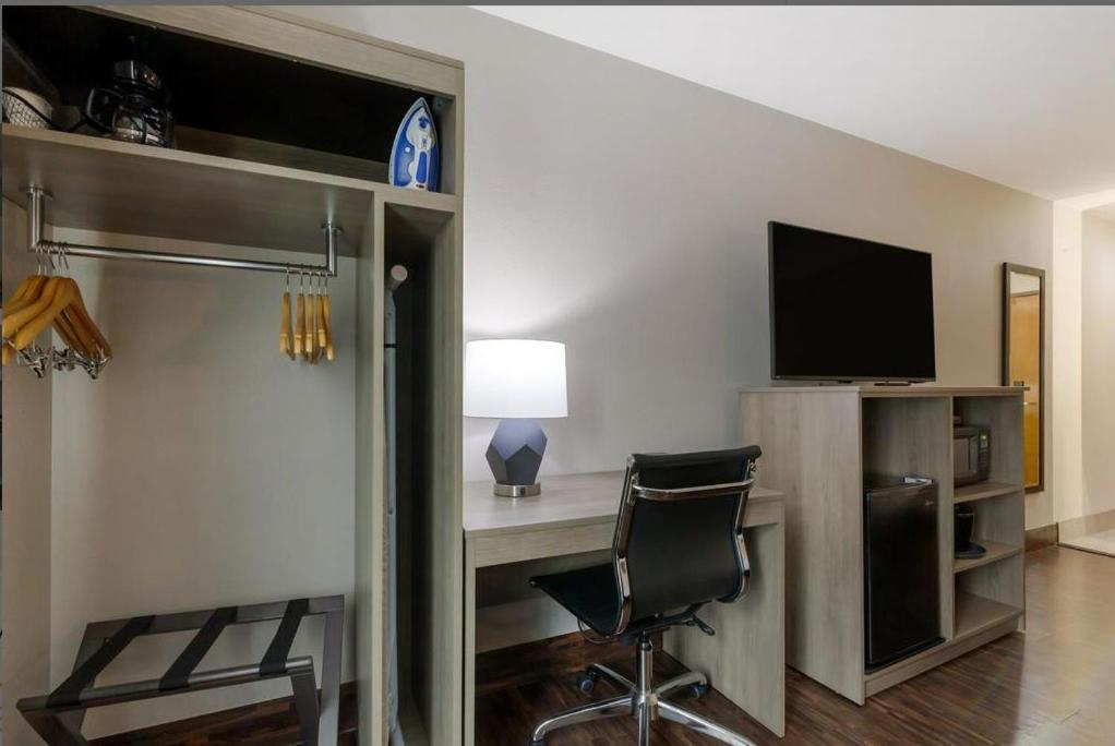 Hotel Clarion Pointe Tomah Esterno foto
