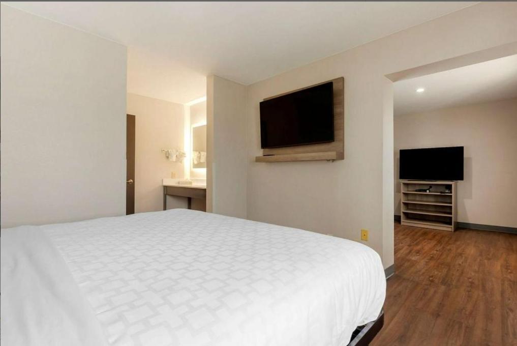 Hotel Clarion Pointe Tomah Esterno foto